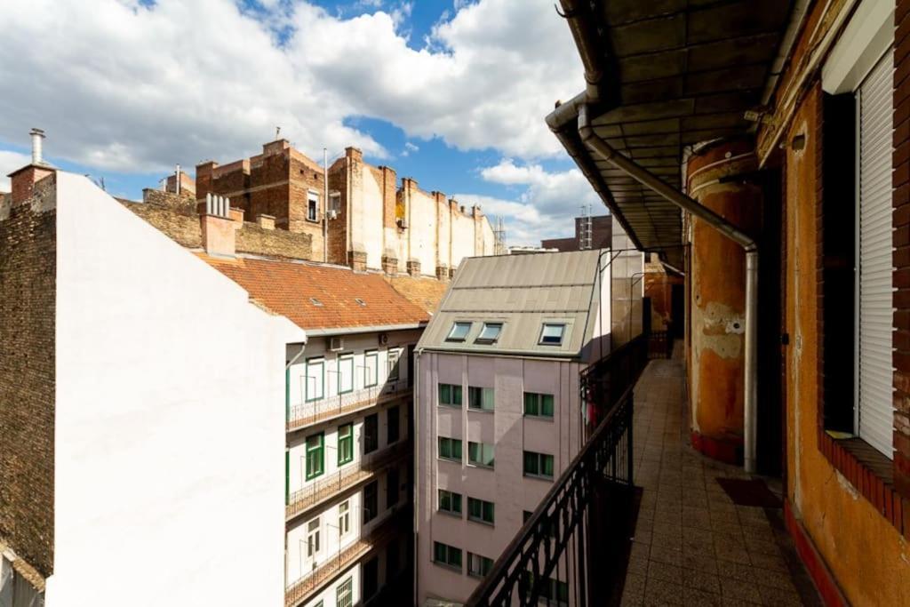 Historic Charm On Dohany Street By Newave 부다페스트 외부 사진